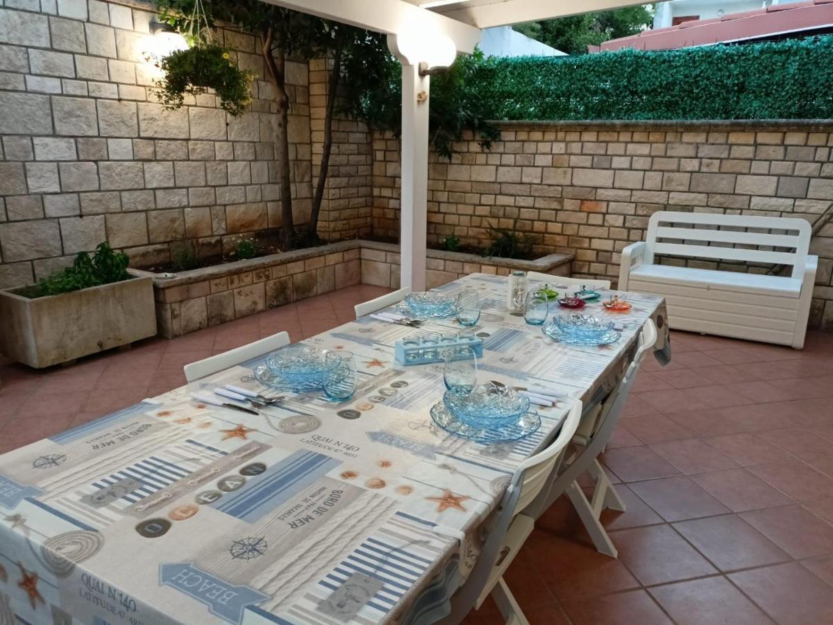 Villetta Poesia 50 M Dal Mare Con Giardino E Parcheggio Torre dell'Orso Kültér fotó